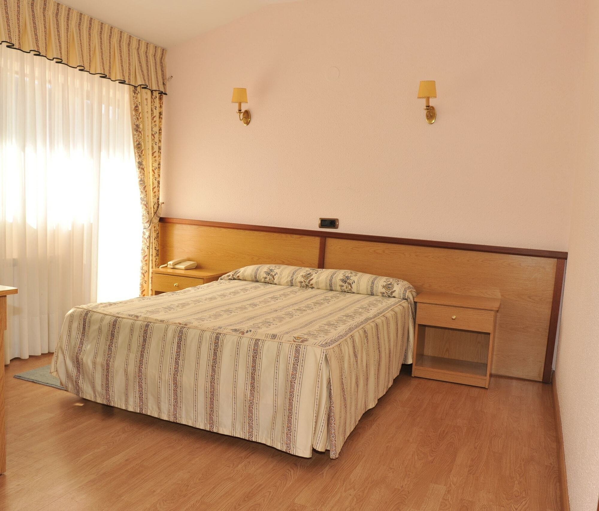 Hotel Alfar Isla Plana Esterno foto
